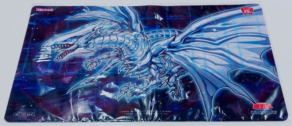 ブルーアイズ遊戯王20ｔｈ　プレイマット