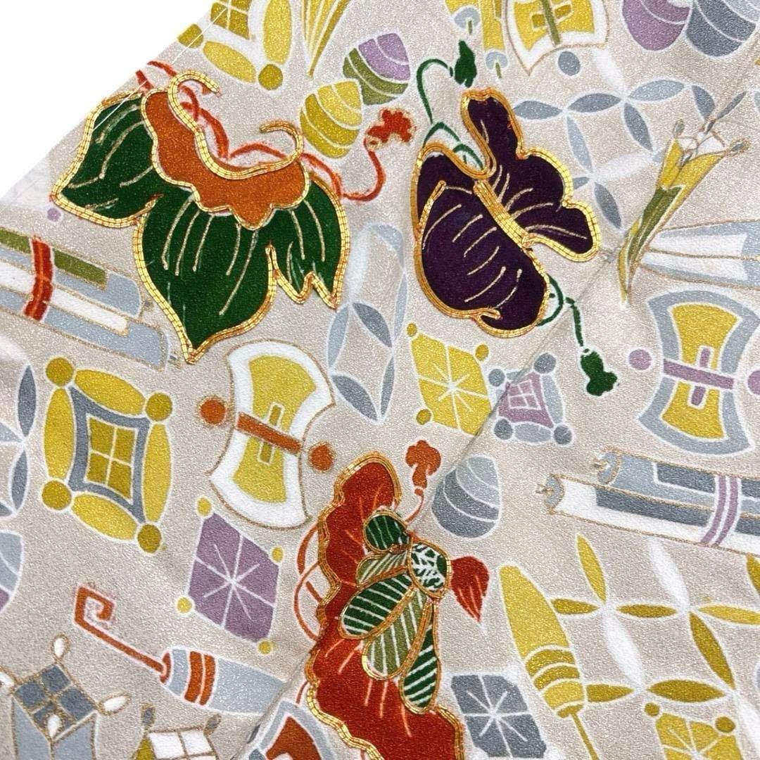 色留袖 金駒刺繍 宝尽くし 格子地紋 ベージュカラー 着物 052ap