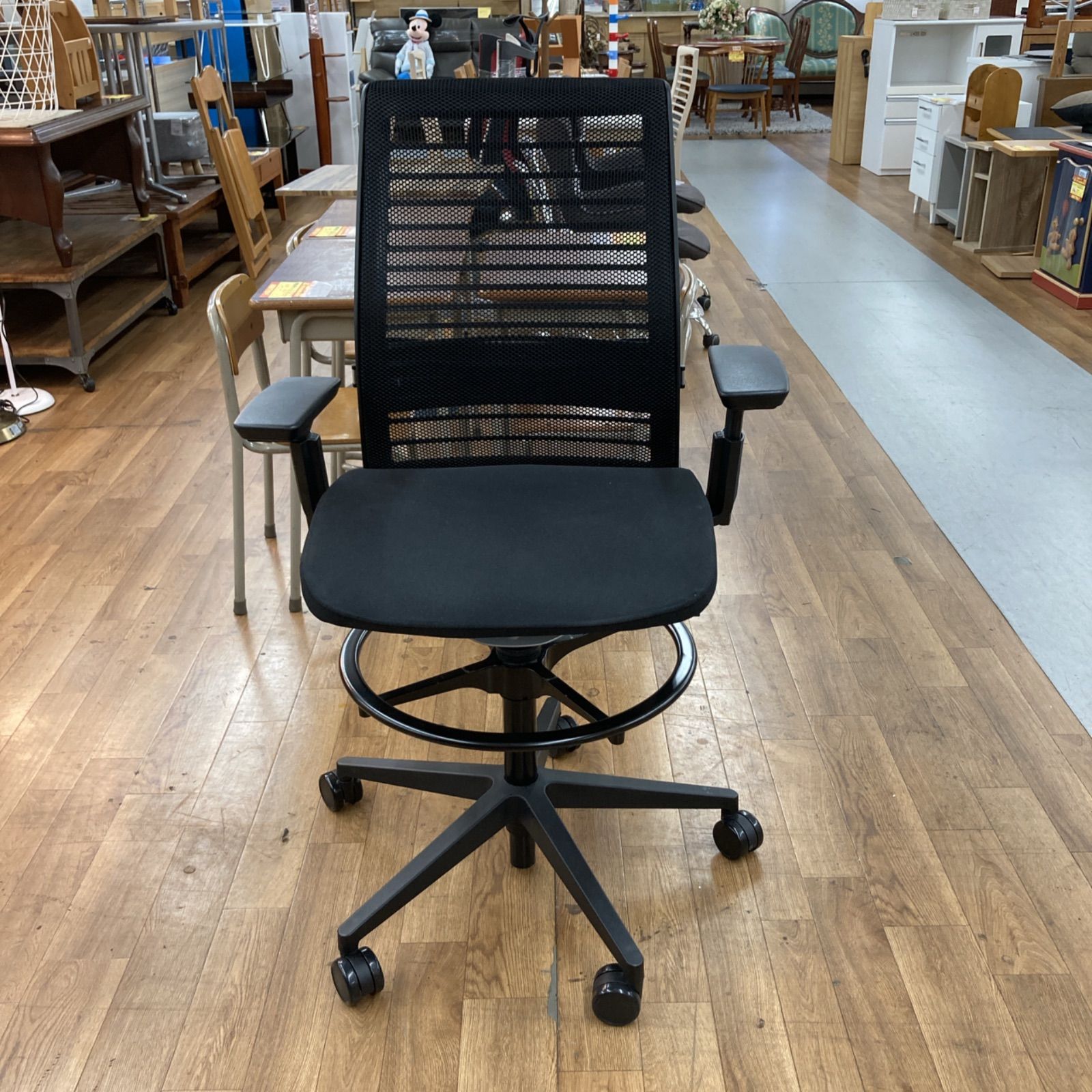 2 オフィスチェア