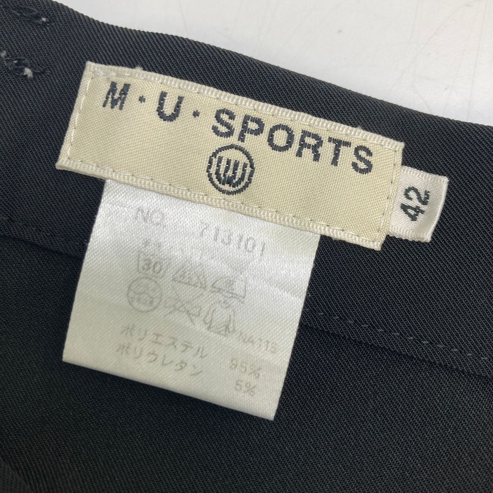 サイズ：42 M.U SPORTS エムユースポーツ クロップドパンツ