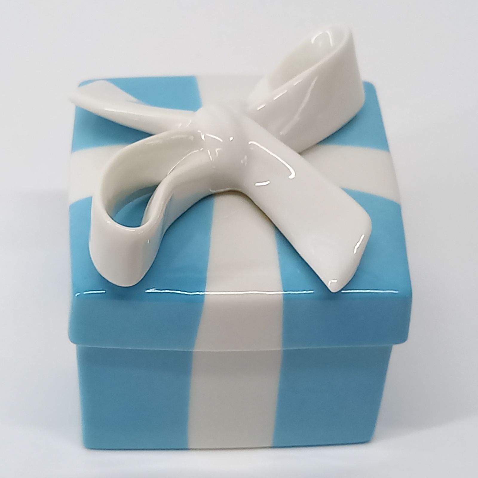 Tiffany 小物入れ　ピアスケース 楽天市場】tiffany ボックス 陶器（ジュエリー・アクセサリー