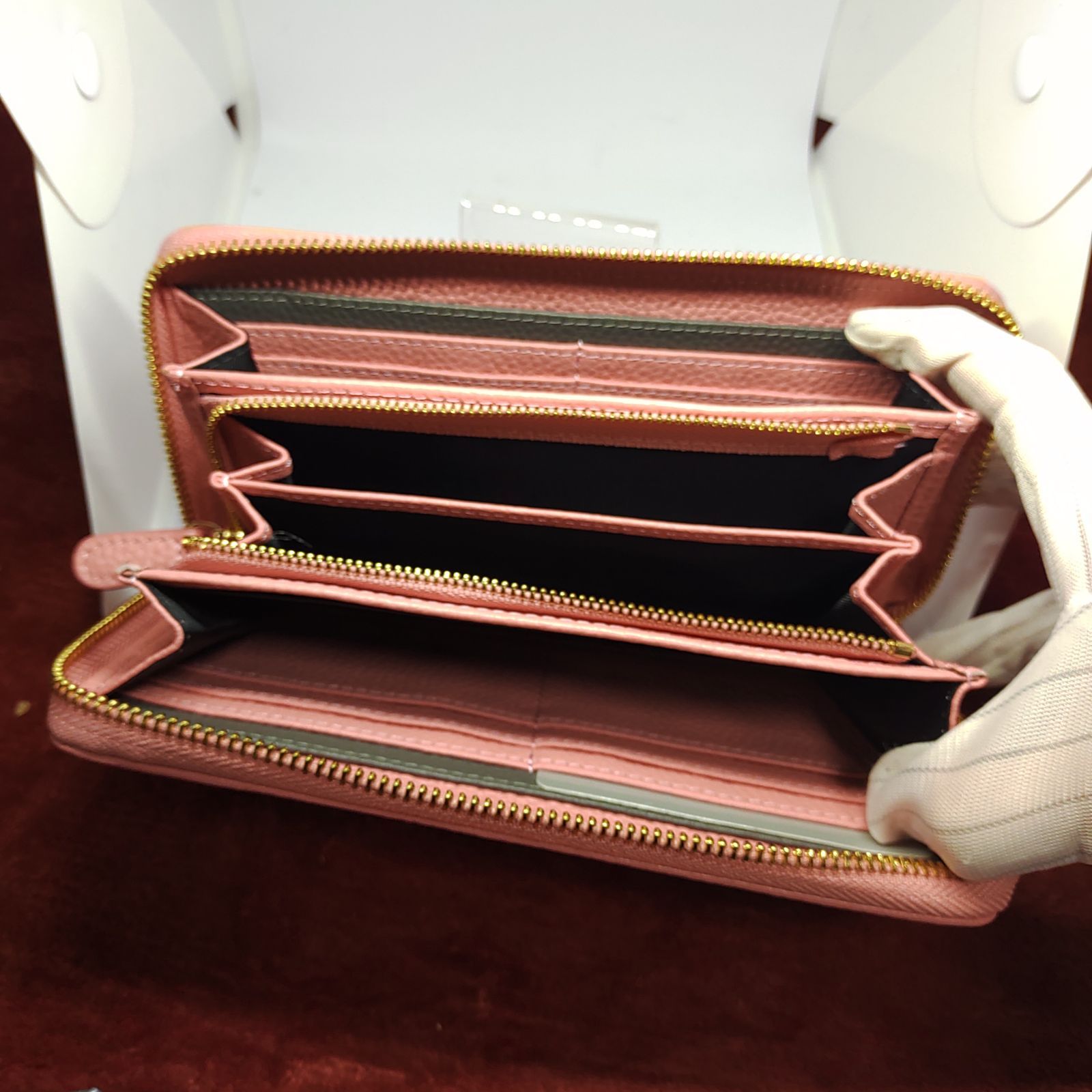 新品　Vivienne Westwood 長財布　ピンク　955VW357 新品 Vivienne Westwood 長財布 ピンク 955VW357|mercari