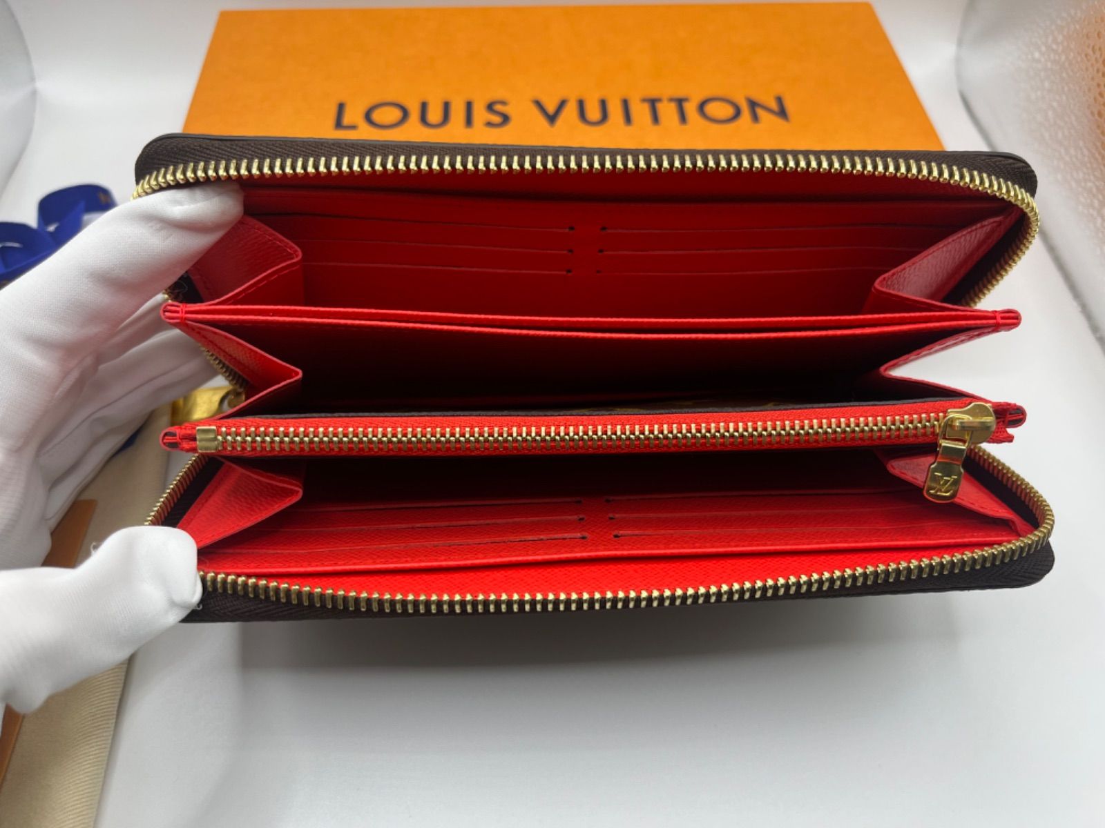新品同様 LOUIS VUITTON モノグラム ジッピーウォレット 2021年