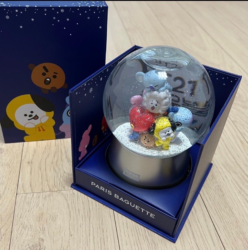 BT21 BTS PARIS BAGUETTE スノードーム - メルカリ