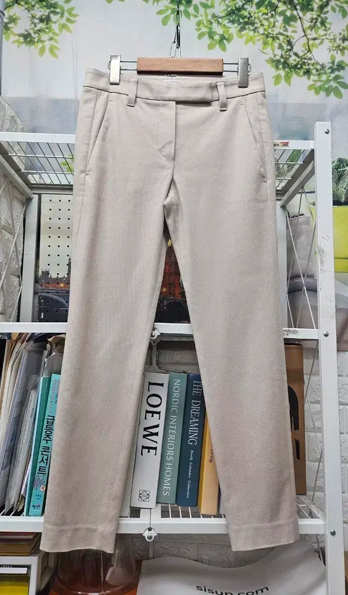 本物の店| ブルネロ クチネッリ 24FW レディースパンツ 25 パンツ WL57