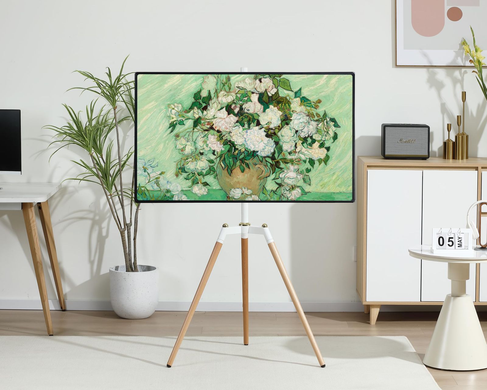 組み立て簡単 高さ無段階調節 高さ無段階調節 家用 ホワイト 天然木 耐荷重32KG テレビマウント VESA規格 自立型 コーナー 32-65インチ対応 三脚TVスタンド テレビスタンド イーゼル Fydeamer