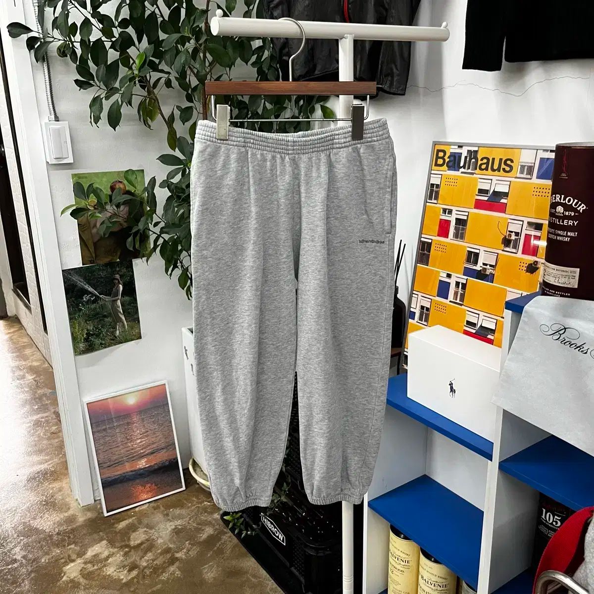 BALENCIAGA バレンシアガ キッズ ジョガーパンツ 8y