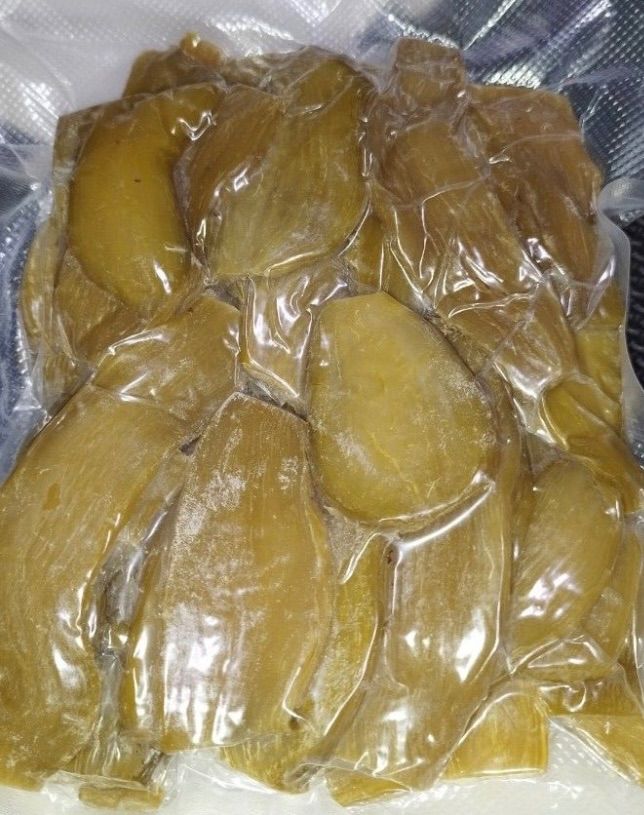 『10セット限定特売』❣️ホクホク系ほしいも　冷凍でも美味しい！新物　ダイエット食品　健康食品　朝食にもおやつにも最高　訳あり　便秘の改善に役立つ　柔らかくて甘い　無添加食品　高評価　昔ながらの平切り干し芋箱込み1kg