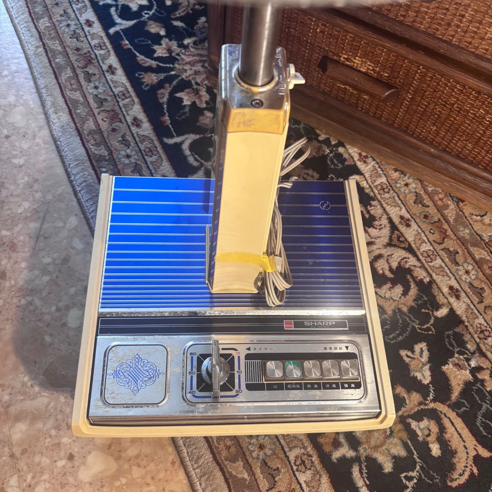 レトロな扇風機　SHARP  DESK FAN  シャープ　ヴィンテージ扇風機 レトロ/SHARP】扇風機 シャープ 昭和レトロ ヴィンテージ