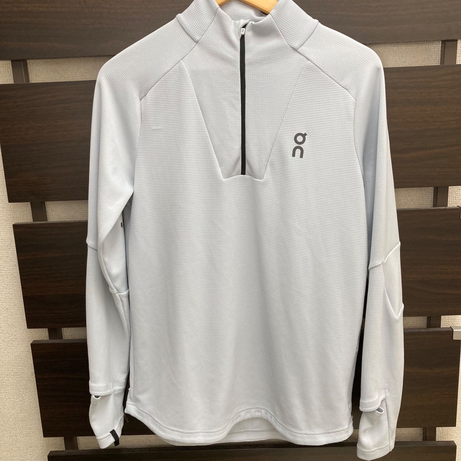 On オン CLIMATE SHIRT Sサイズ メンズ 平塚店 衣料品 ⑥ - メルカリ