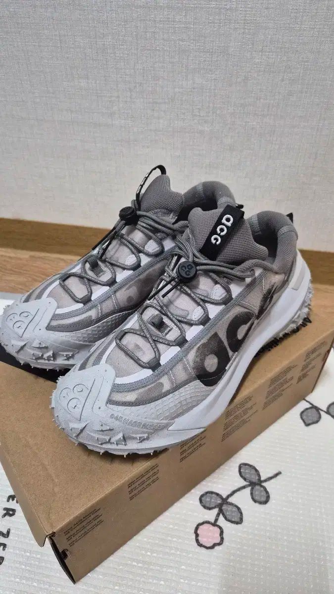 S レベル NIKE ナイキ ACG マウンテン フライ 2 275 サイズ