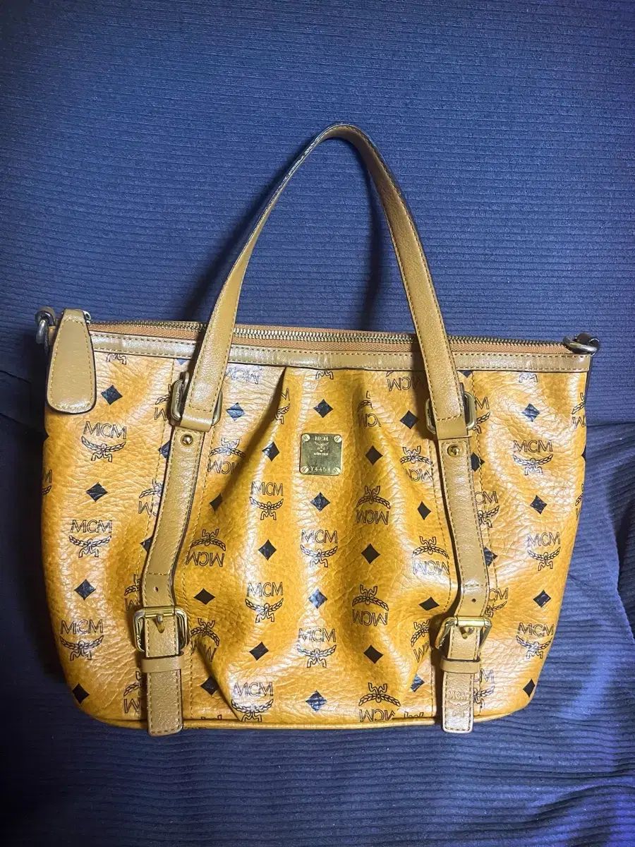 MCM／ヴィンテージトートバック／ヴィセトス柄／男女兼用／使いやすい／シンプル／ MCM ヴィセトス ショルダートートバッグ 総柄 ブラウン