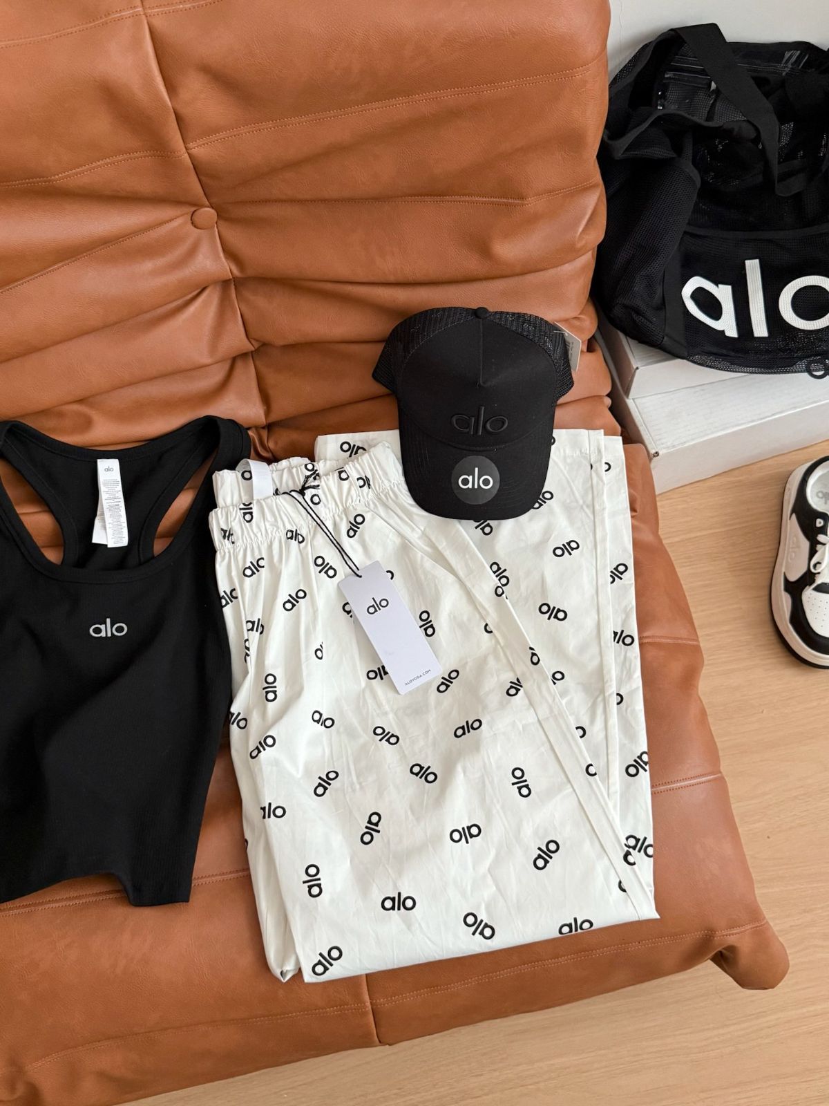 Alo
