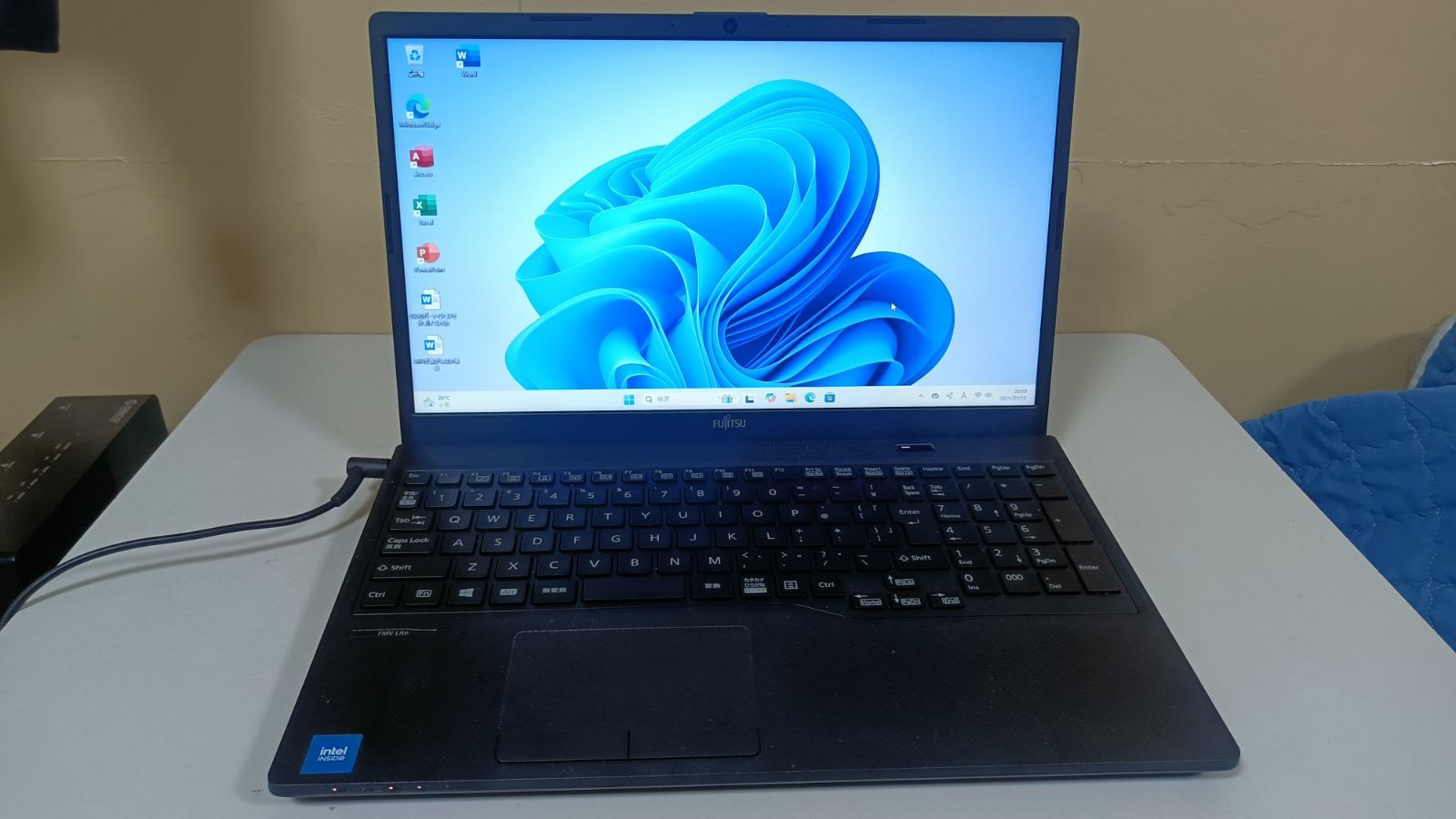 ⭐️ノートパソコンFUJITSU第11世代intel SSD256Gメモリ8G ⭐️ノートパソコンFUJITSU第11世代intel SSD256Gメモリ8G Win11