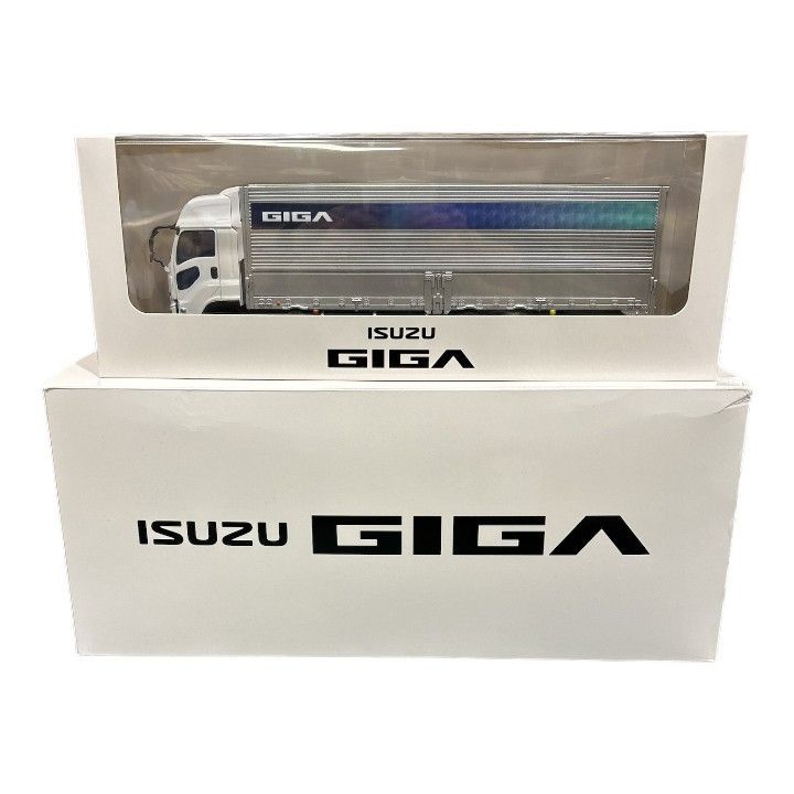 1/43 ISUZU GIGA ミニカー ホワイト 送料込み ISUZU 1/43 いすゞ GIGA ギガ Truck トラック 白