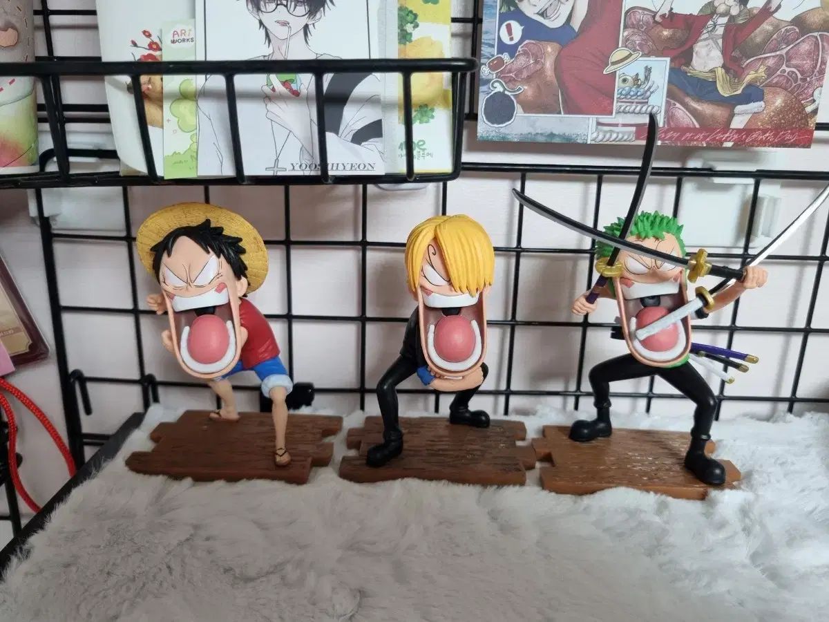 ONE PIECE(ワンピース) モンキー ・ D ・ ルフィ(ルフィ) サンジ ロロノア・ゾロ フィギュア まとめ売り 出品