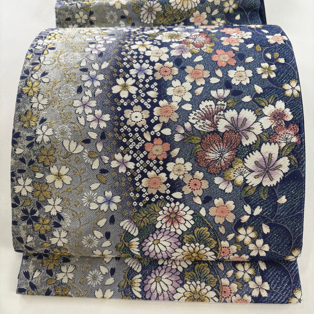 楽天市場】袋帯 美品 逸品 華文 刺繍 金糸 黄土色 六通 正絹