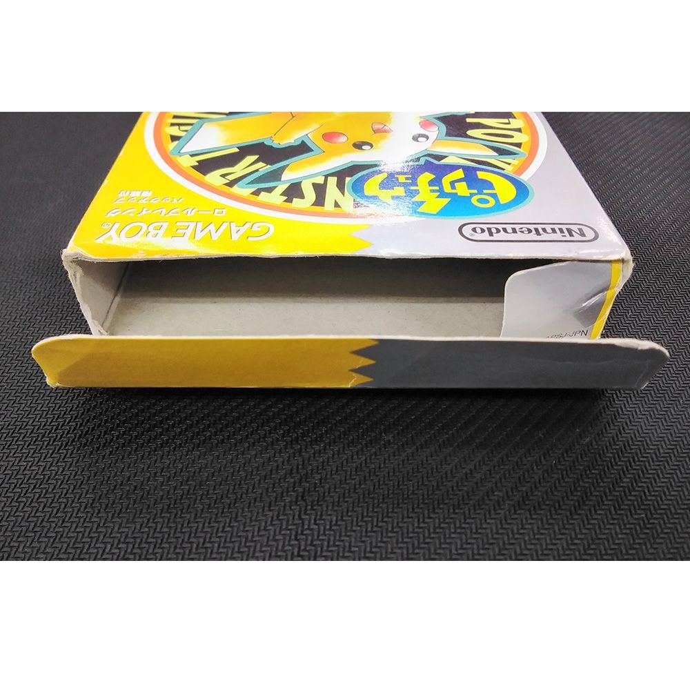 ゲームボーイ ポケットモンスター ピカチュウ 箱付き 説明書付き
