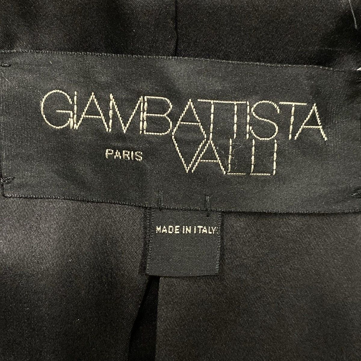 ジャンバティスタヴァリ　Giambattista Valli ジャケット　38 GiAMBATTiSTA VALLi(ジャンバティスタヴァリ) コート サイズ38 M