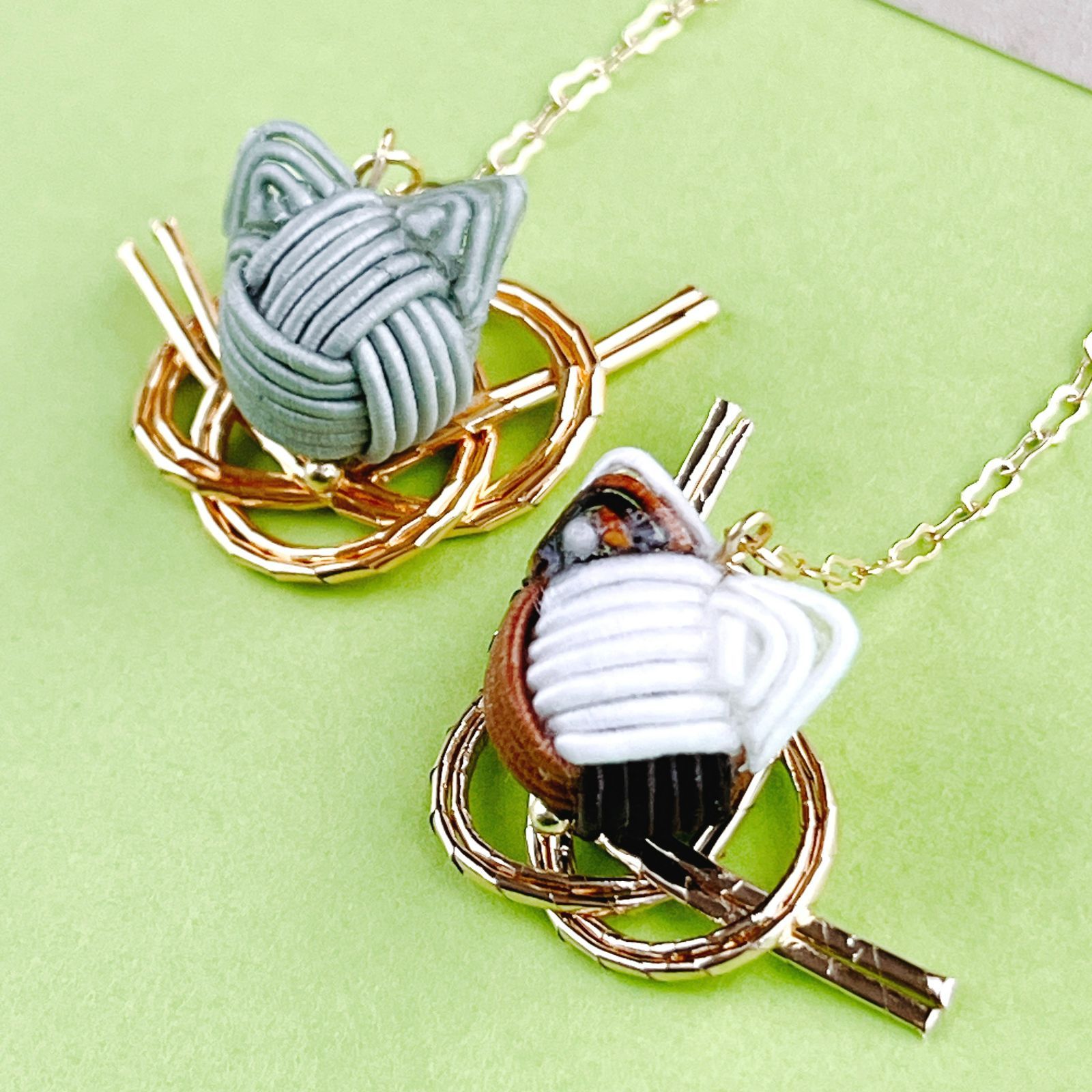 水まんじゅうにゃんこ ピアス hqdefault.jpg