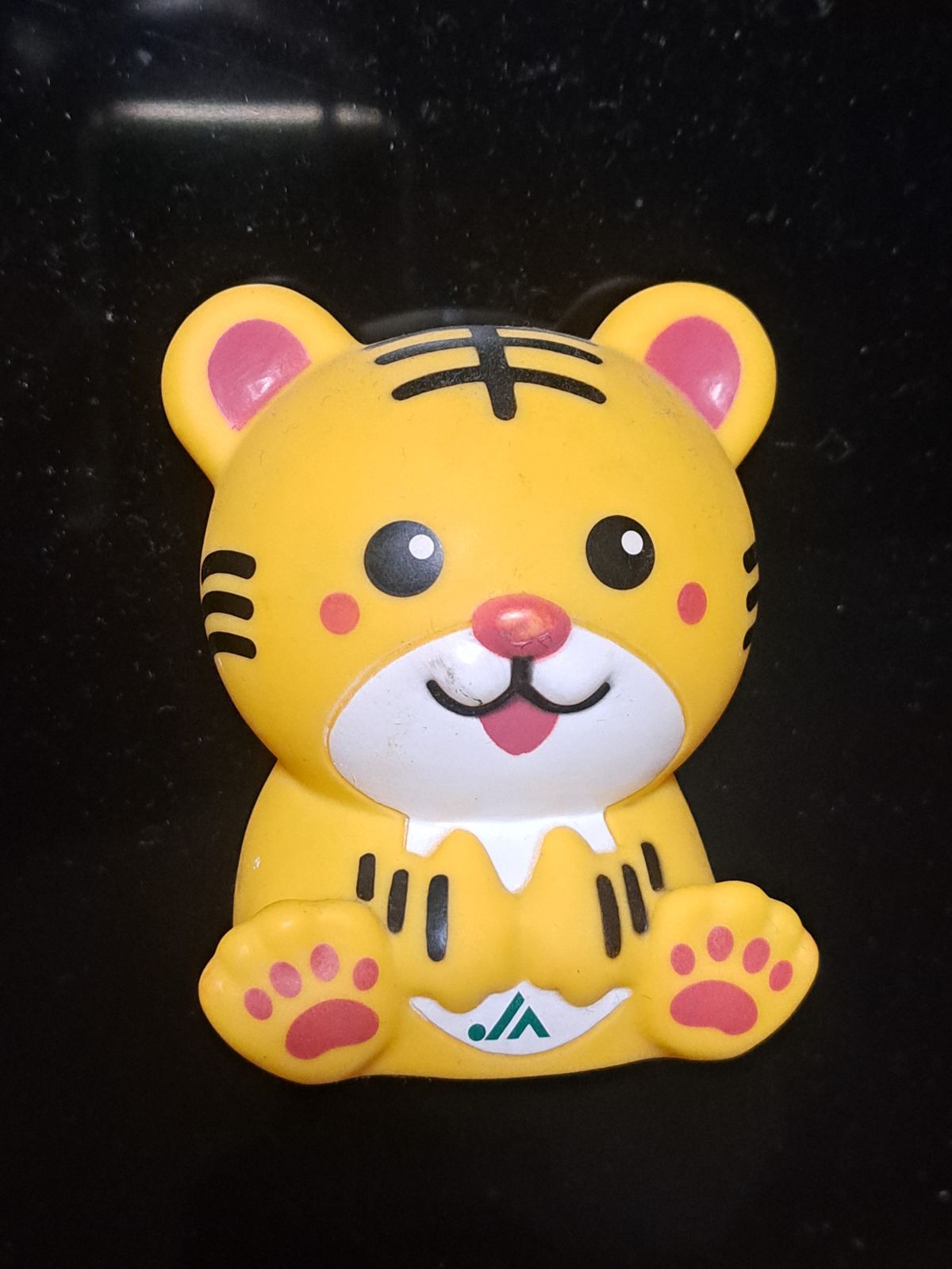 トラの貯金箱