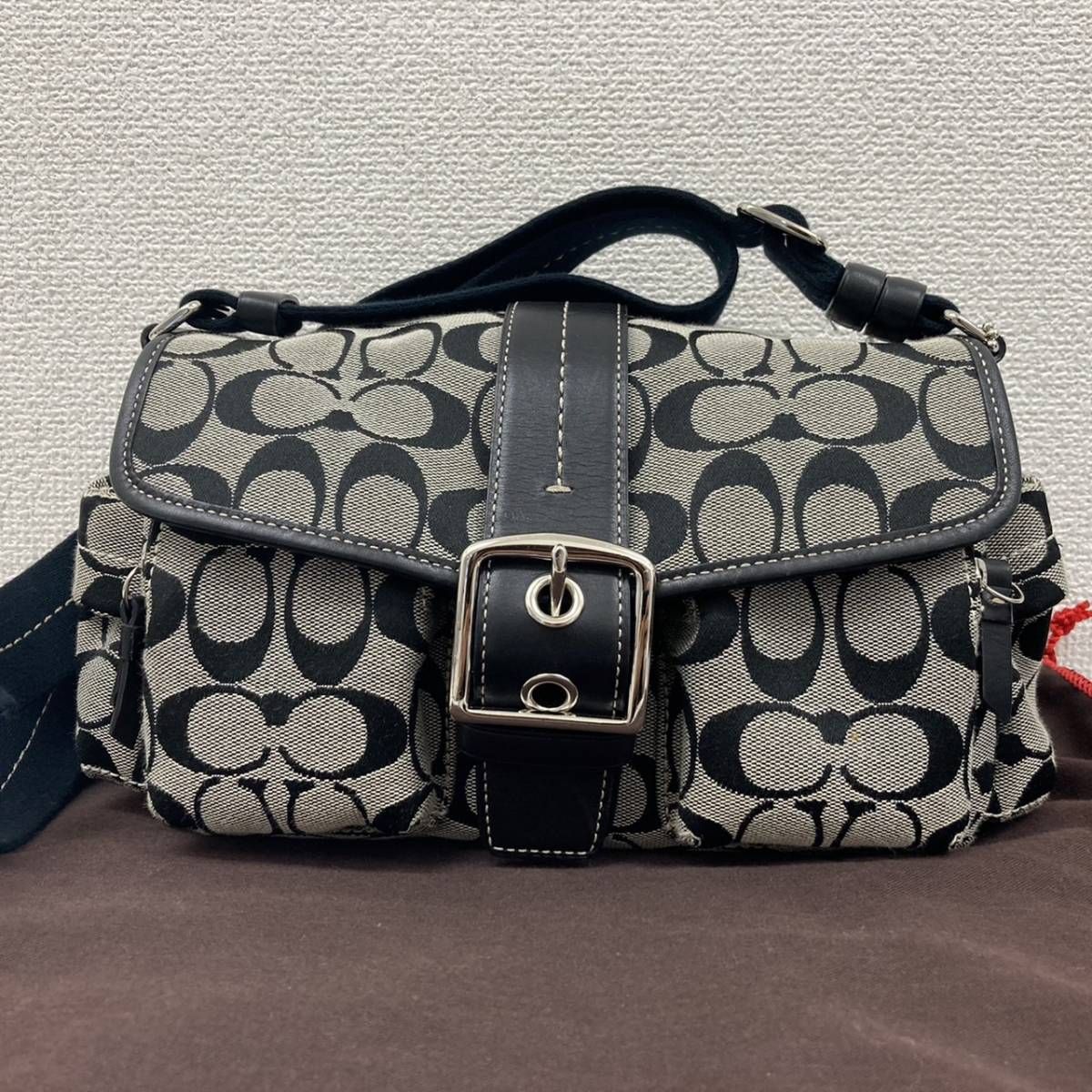 COACH コーチ シグネチャー ブラック 6835 ショルダーバッグ - メルカリ