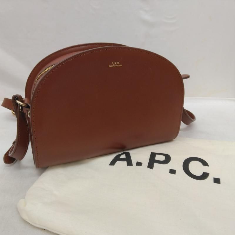 A.P.C. アーペーセー ショルダーバッグ Demi-Lune ハーフムーン レザー