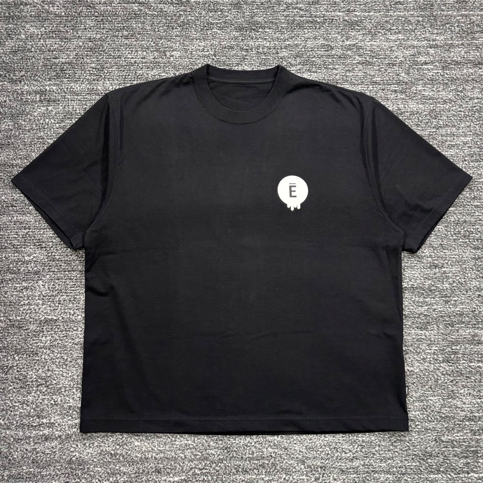 CIRCLE DRIP T-SHIRT Headphones 2 Paint Drip Design t-shirt