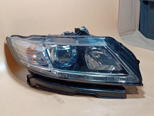 コーティング済 CR-Z ZF1 右ヘッドランプ・ヘッドライト ベータ コイト  