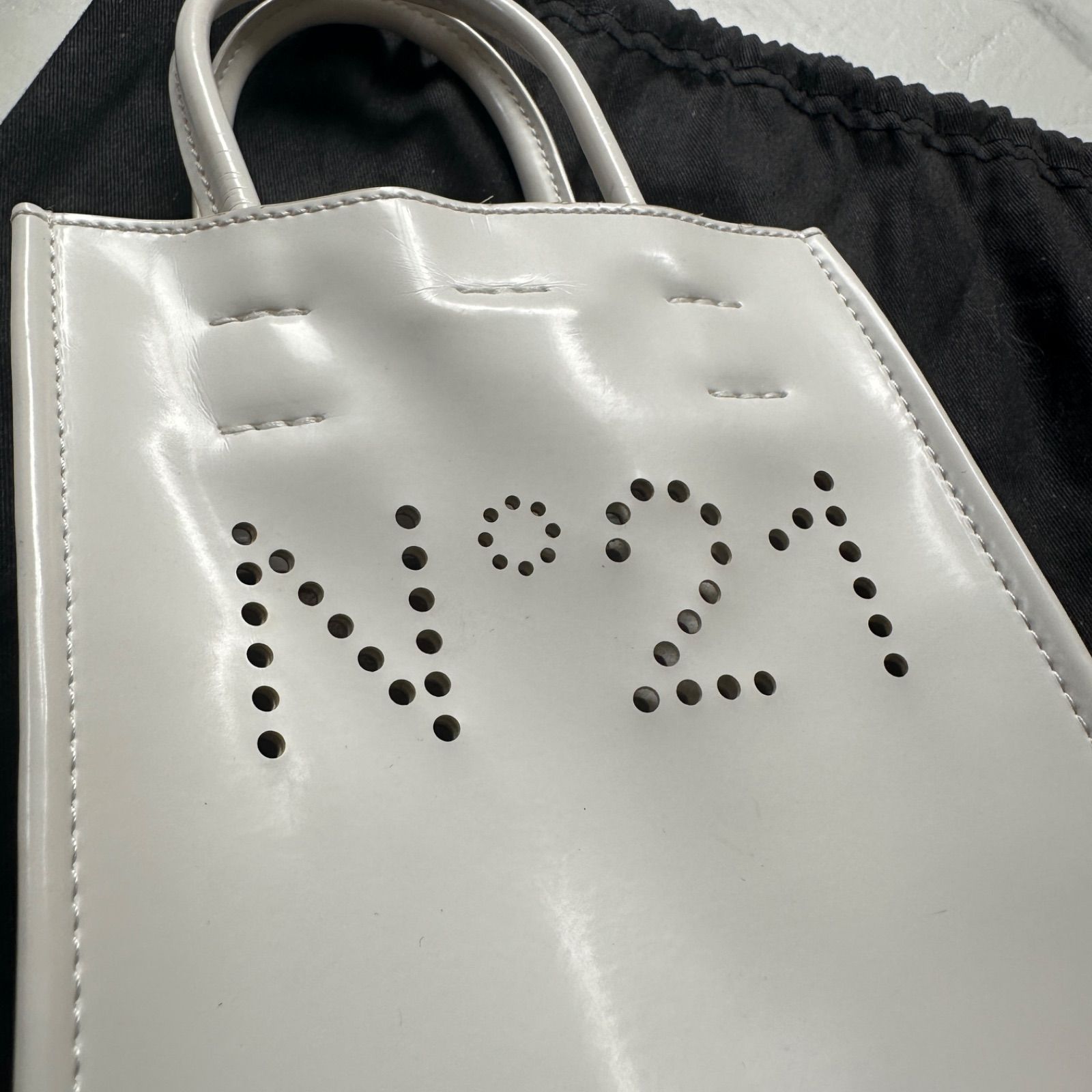 N°21 ヌメロ ヴェントゥーノ エナメル トートバッグ ハンドバッグ ミニ 