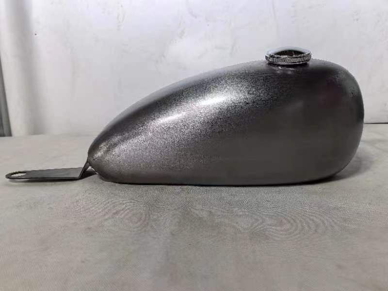 サイモンカスタム タンクカバー グロスグレー ホワイトハンド