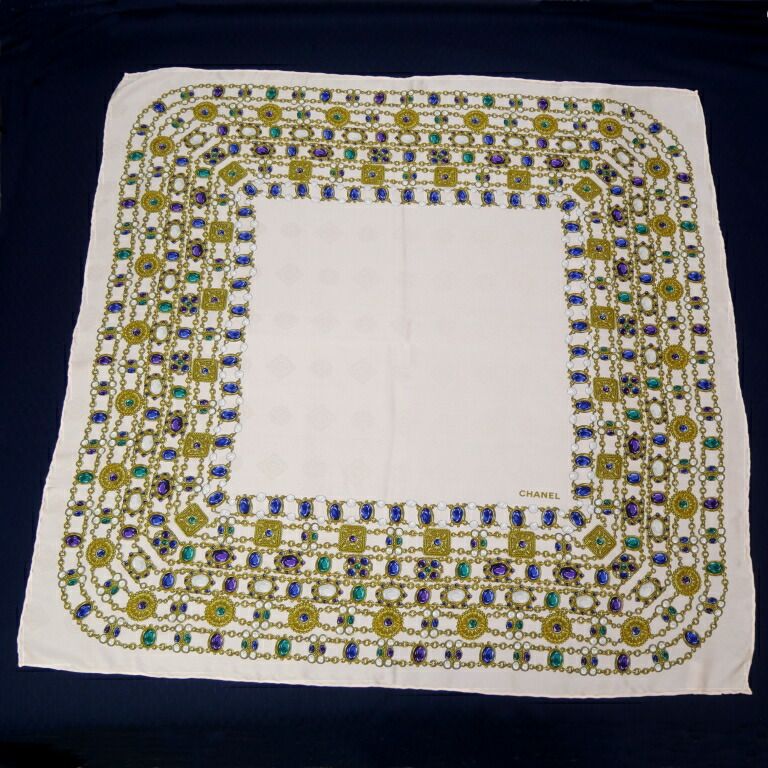 シャネル CHANEL スカーフ 宝石 ジュエリー柄 ピンク シルク100