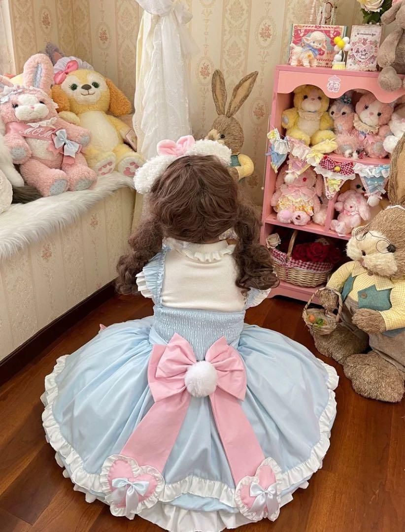 うさぎのしっぽ付きリボンが可愛いロリータワンピース