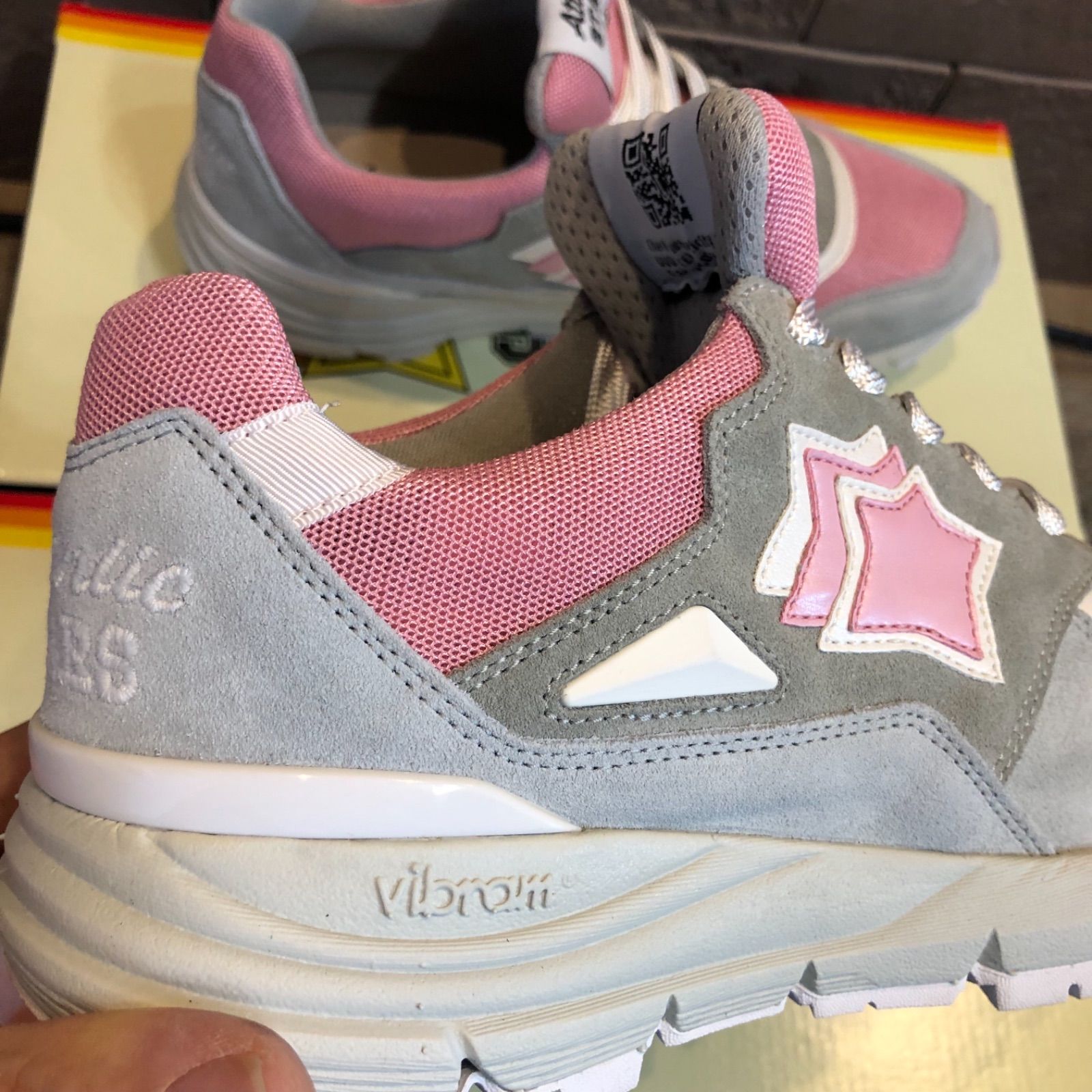 ピンク&ライトグレー アトランティックスターズ アジェナ - メルカリ