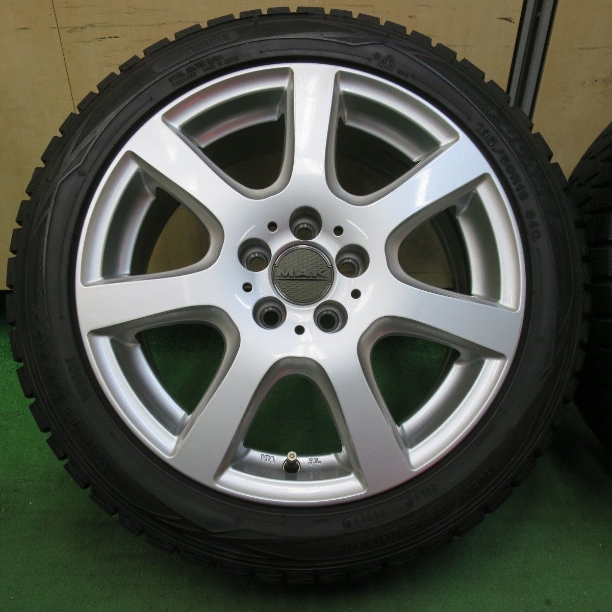 日産E13ノートクロスオーバ16インチ ホイール DO3001A24D 1本中古 日産