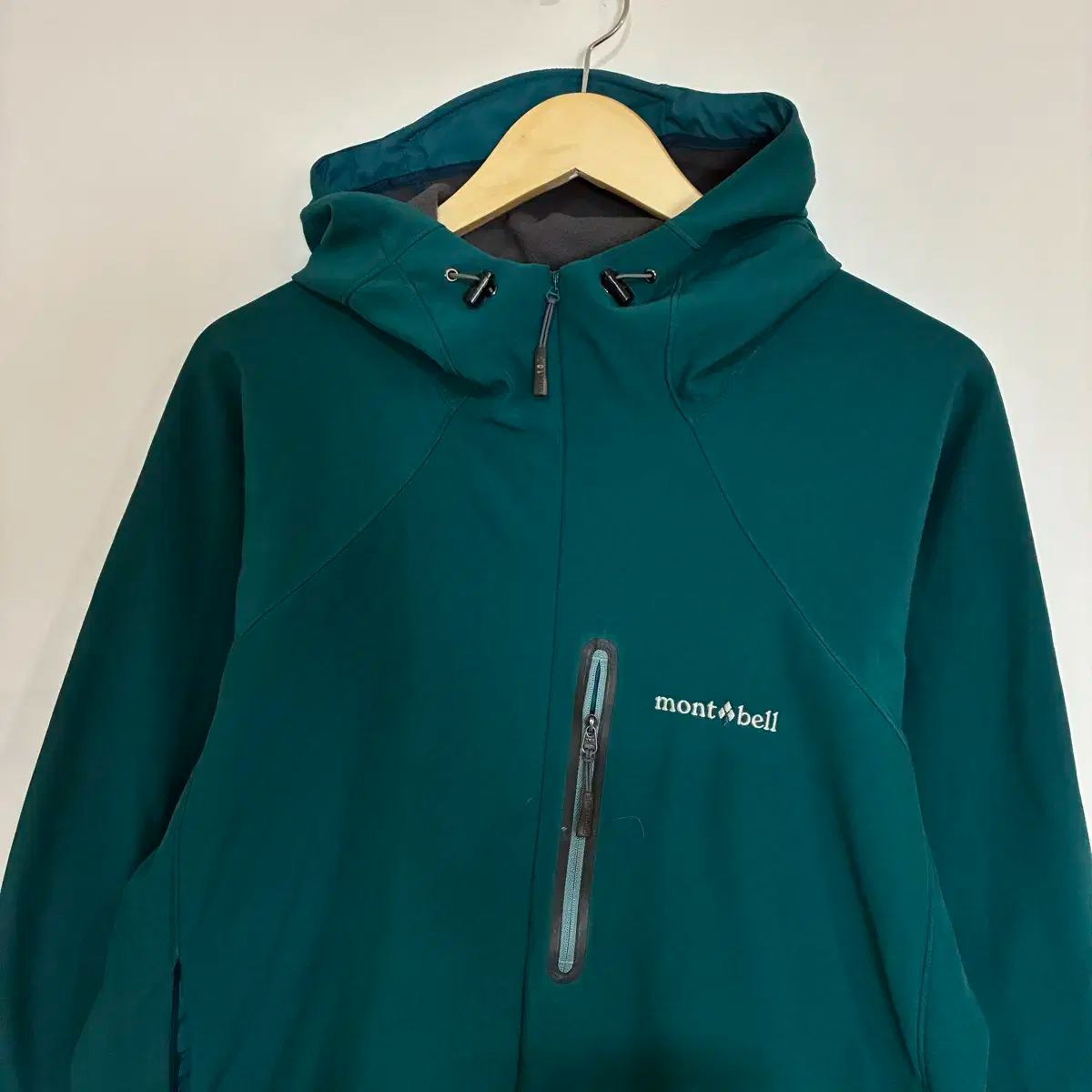 984 mont-bell モンベル ウィンドブレーカー