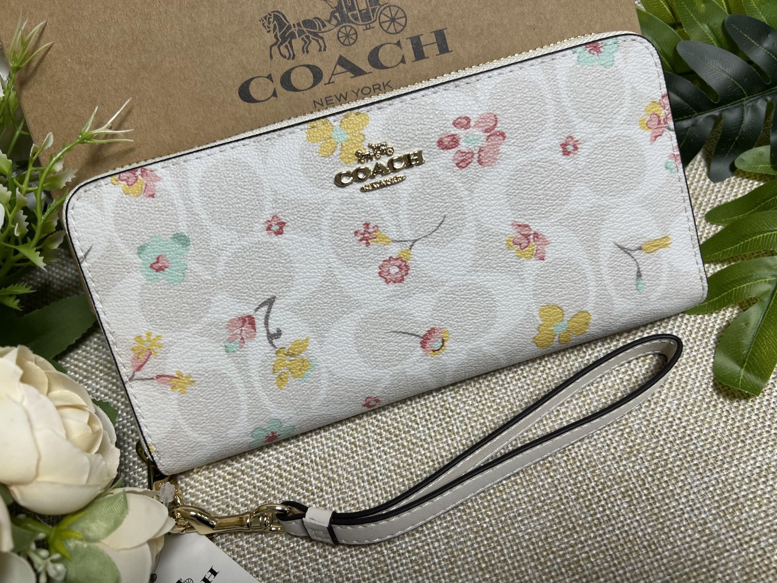 コーチ COACH 財布 長財布PVC シグネチャー フローラル プリント - 長財布