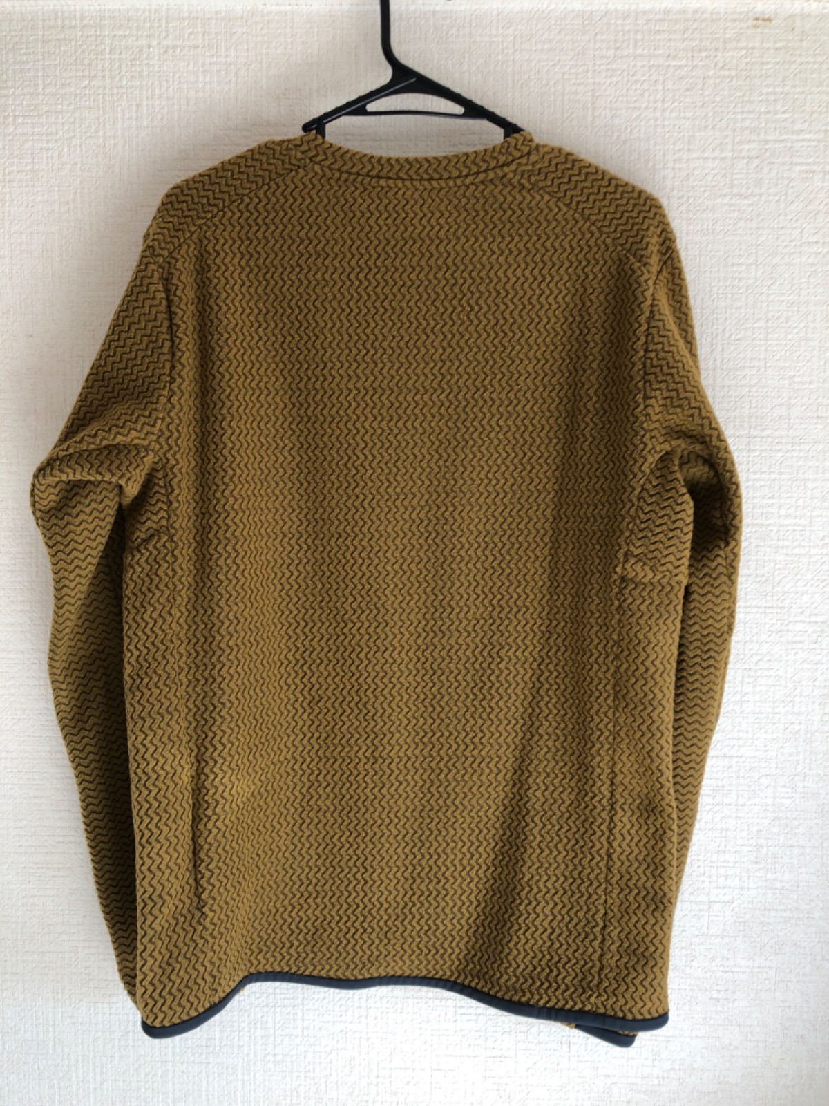 美品 patagonia R1エアクルー