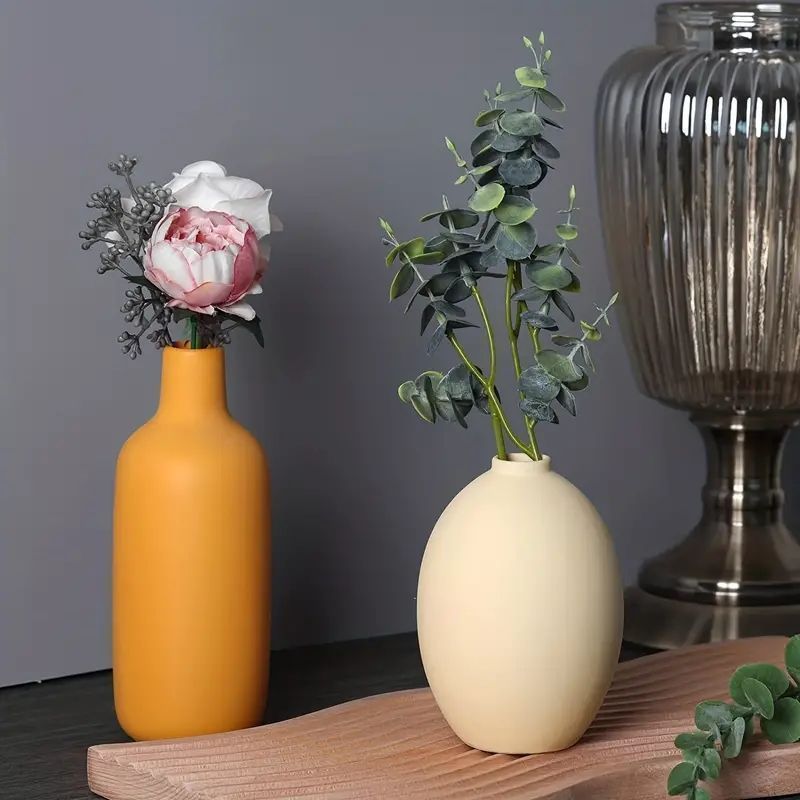 花瓶　未使用 2025新品未使用 セラミック製花瓶4個セット。ミニマリスト