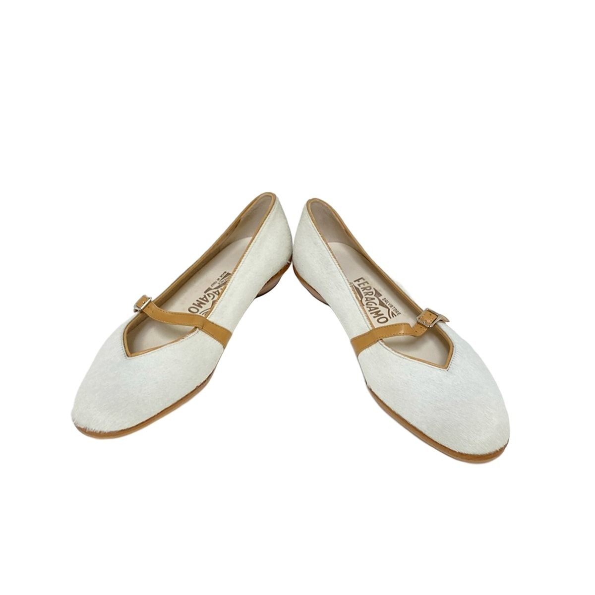 FERRAGAMO SalvatoreFerragamo サルバトーレフェラガモ フラットシューズ 7 B レディース - 白×ライトブラウン レザー