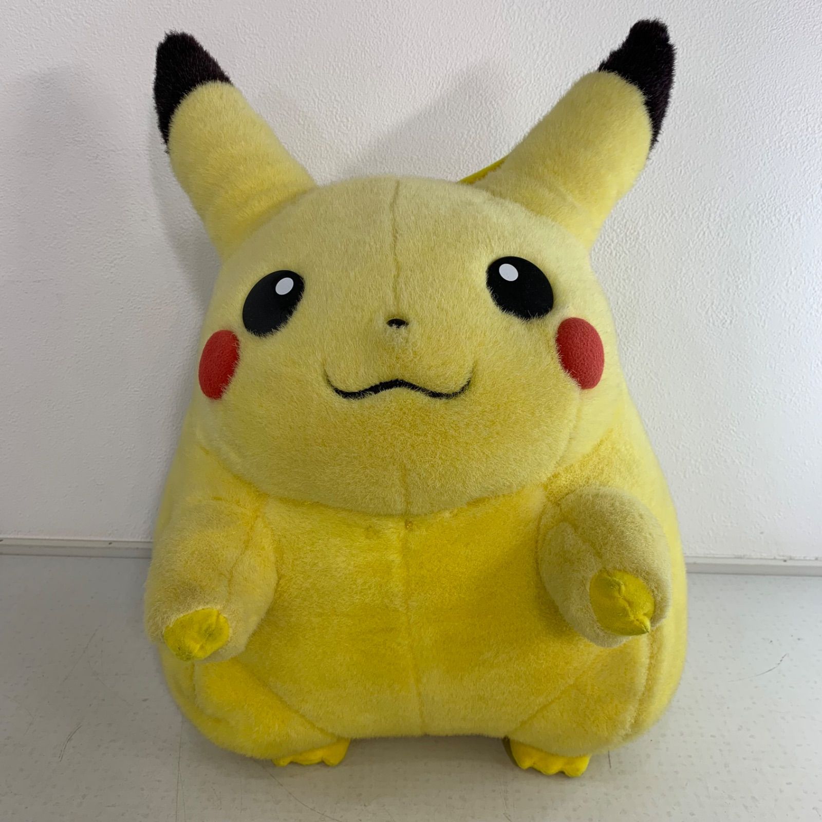 TOMY ポケモン ピカチュウ 1/1 等身大 ぬいぐるみ 初期 初代 - メルカリ