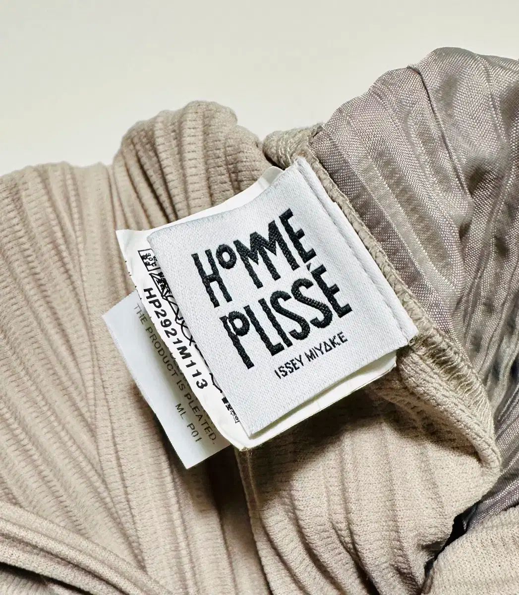 ユ*キ様 「美品」HOMME PLISSE ISSEY MIYAKE JF114 HOMME PLISSÉ(オムプリッセ) ISSEY MIYAKE(イッセイミヤケ