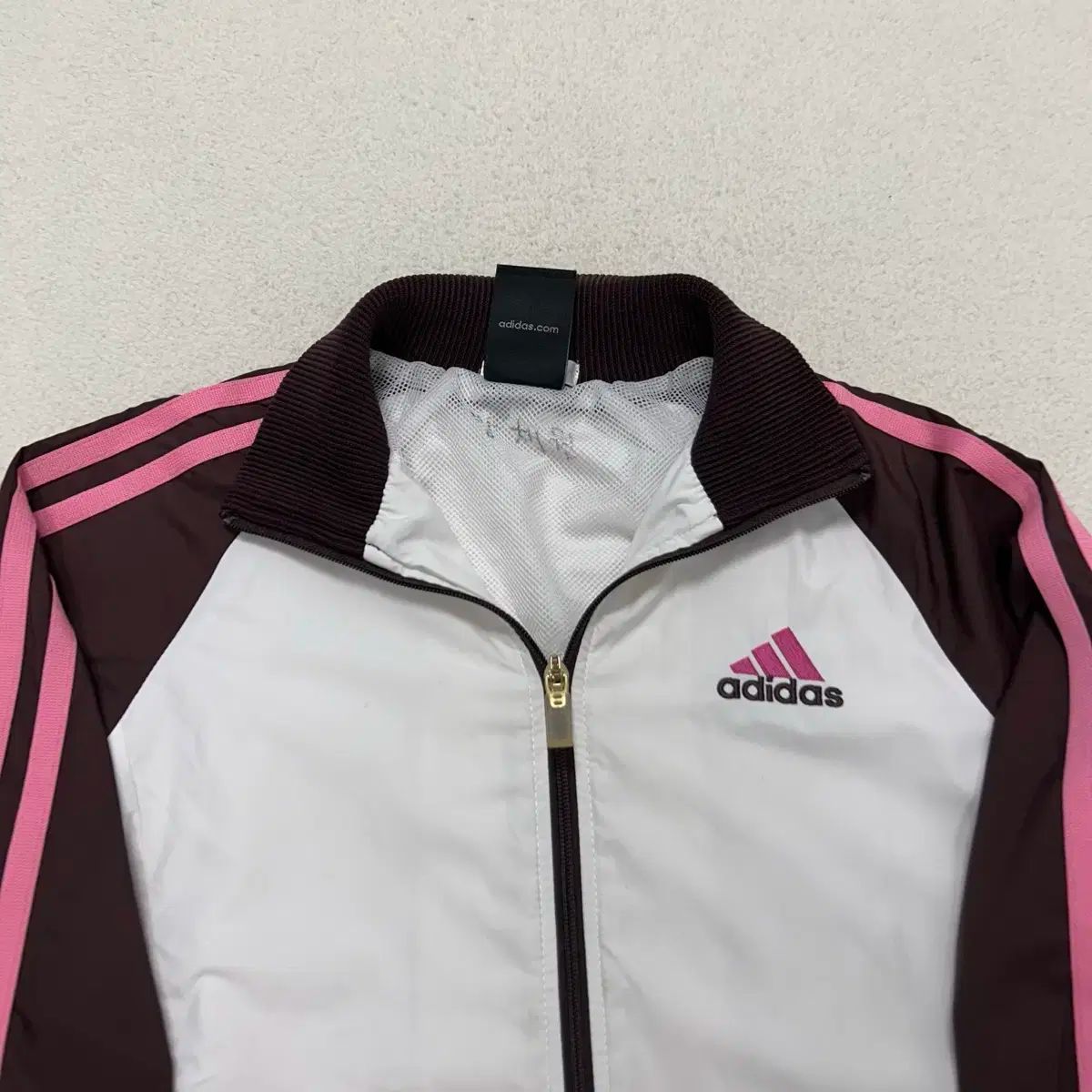 adidas アディダス 海外版 ウィンドブレーカー