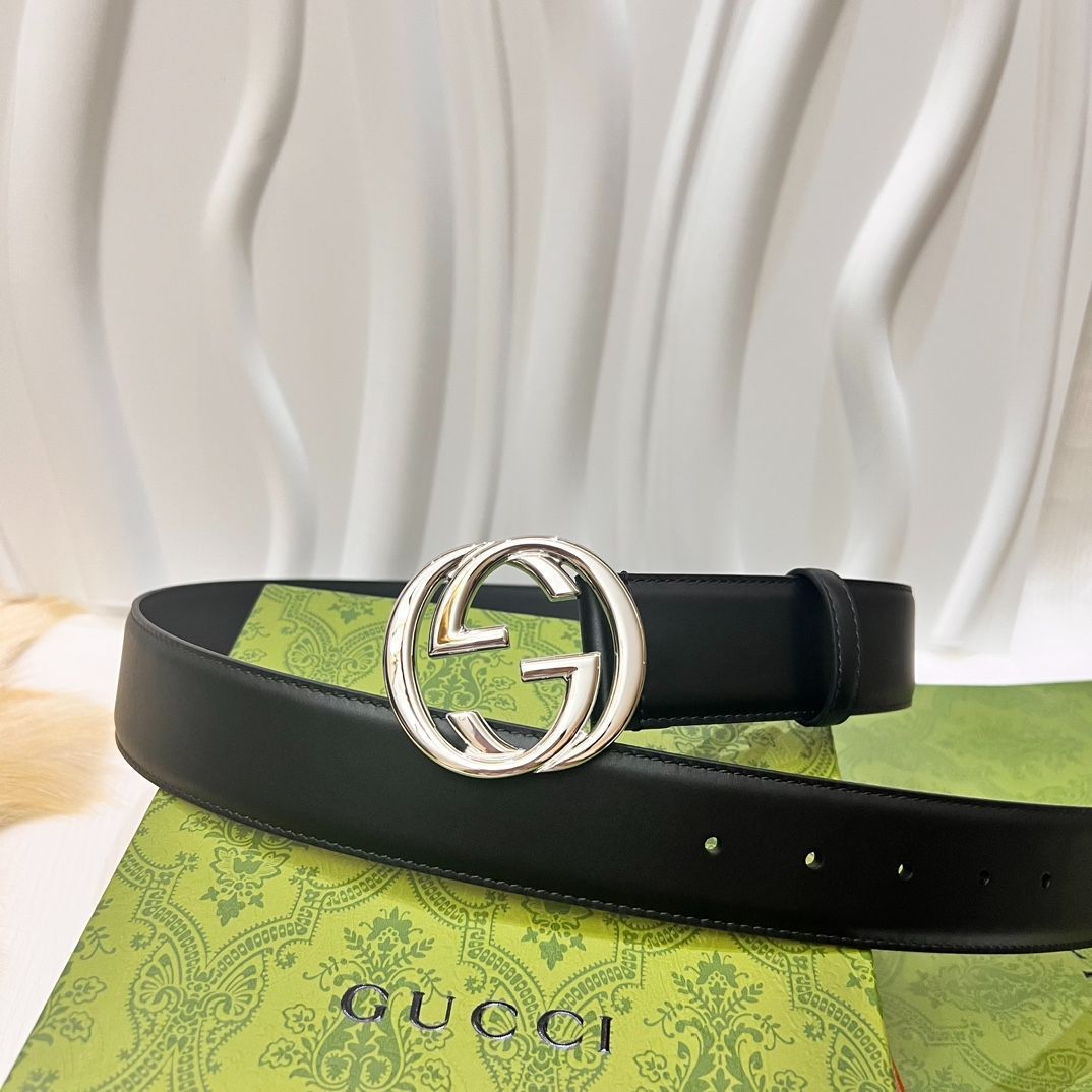 即購入値下げコメントお願いします❁ GUCCI グッチ ベルト 今日特価】Gucci 2024 年式 3.8cm 幅 輸入生地 & 本革ベルト-2