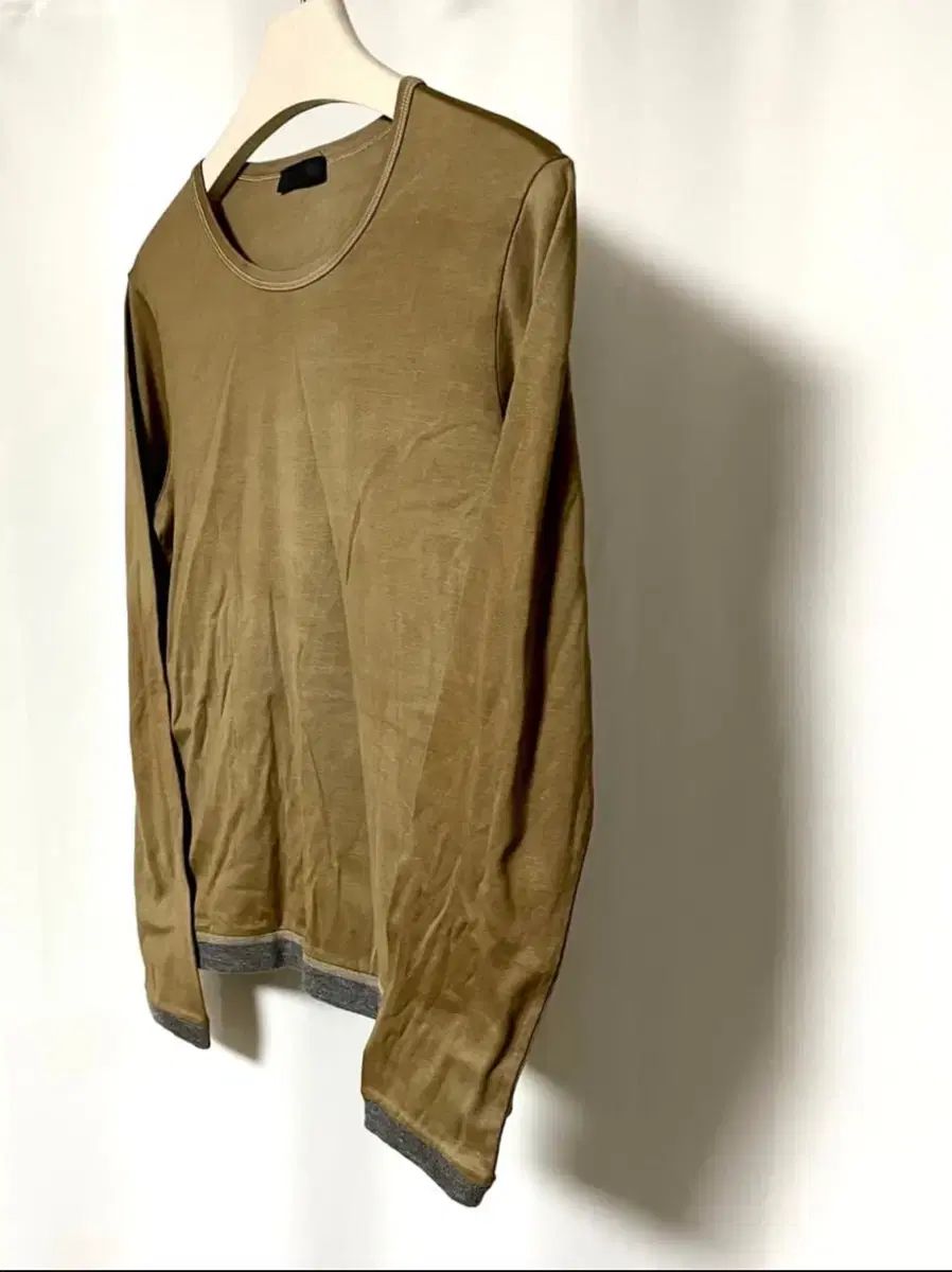 06SS PRADA SILK SLEEVE