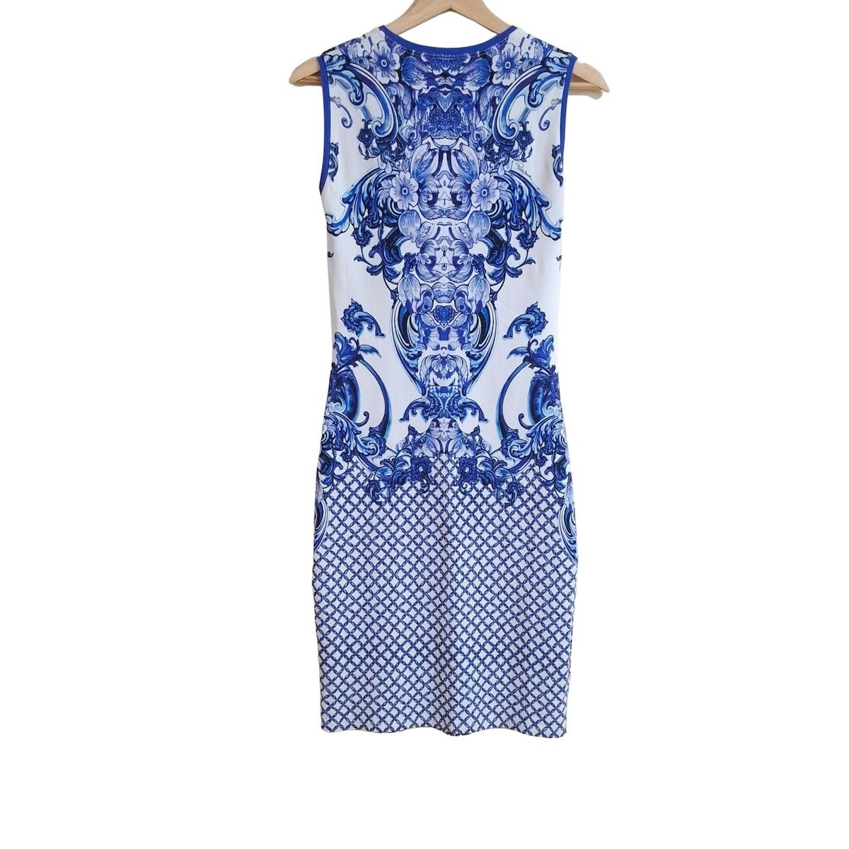 美品ロベルトカヴァリ　ドレス／ワンピース　サイズ38 ロベルト カヴァリ (ROBERTO CAVALLI)レディース/ワンピース
