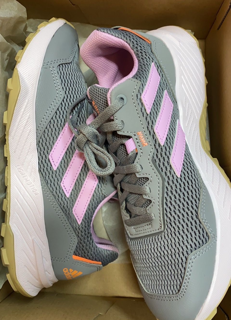 adidas WMNS Tracefinder Trail Running アディダス トレース