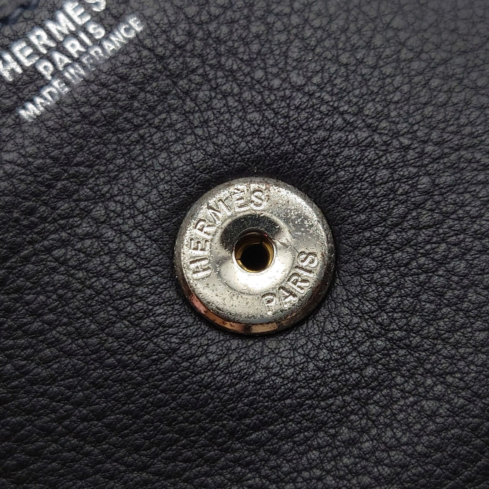 エルメス HERMES ポシェット リオ クラッチバッグ セカンドバッグ シンプル スクエア 無地 きれいめ エレガント おしゃれ カジュアル ブラック シルバー レザー メンズ レディース AB品 当店通常価格89800円