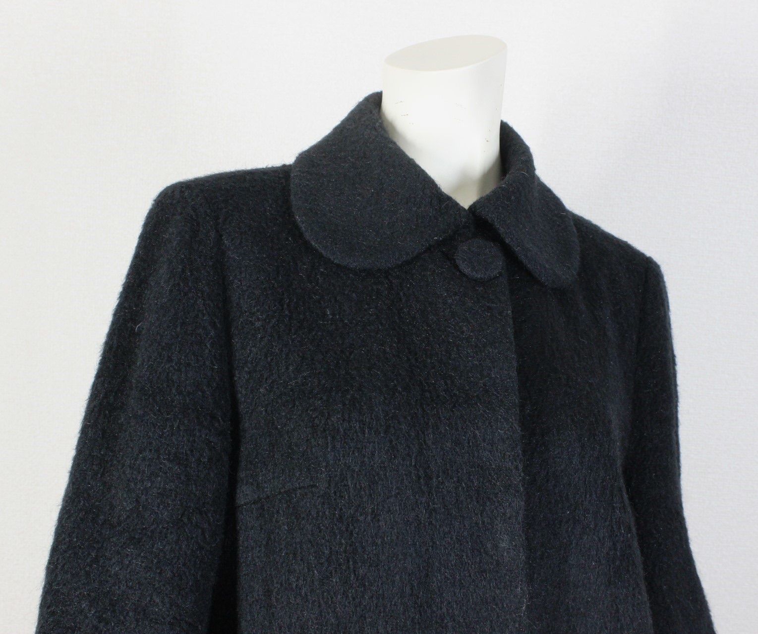 【美品】ホコモモラ コート 40 レディース M ブラック 黒 丸襟 秋冬 美品】ホコモモラ コート 40 レディース M ブラック 黒 丸襟
