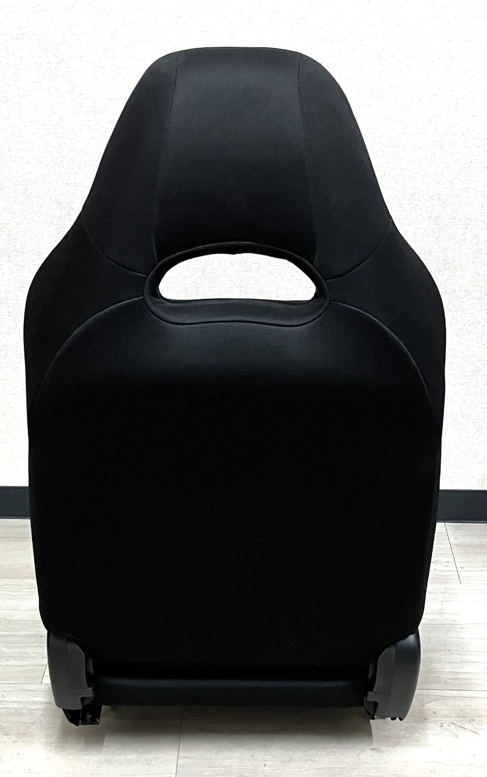 インプレッサ WRX STI（型式不明） 純正 運転席 右側 フロントシート シートレール付属 【現品限り】 ブルー×ブラック 1脚